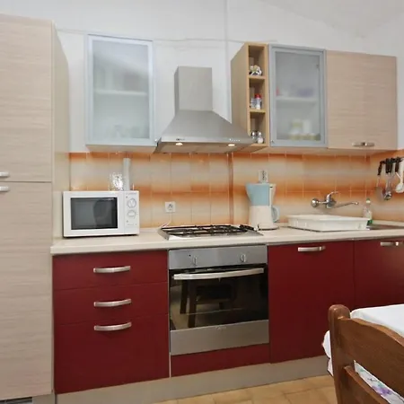 Appartement Nedjeljko - 150 M From